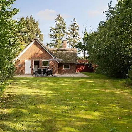 Blabjerggaard - Hennebysvej 58 Holiday home Henne Strand